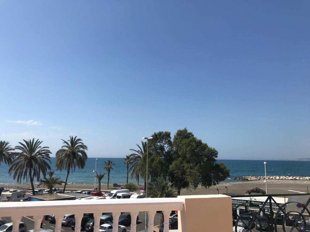 Soek Pedregalejo Seafront Holidays Homes Malaga Ngoại thất bức ảnh