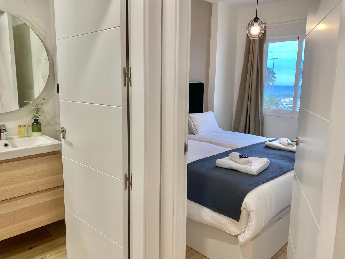Soek Pedregalejo Seafront Holidays Homes Malaga Ngoại thất bức ảnh
